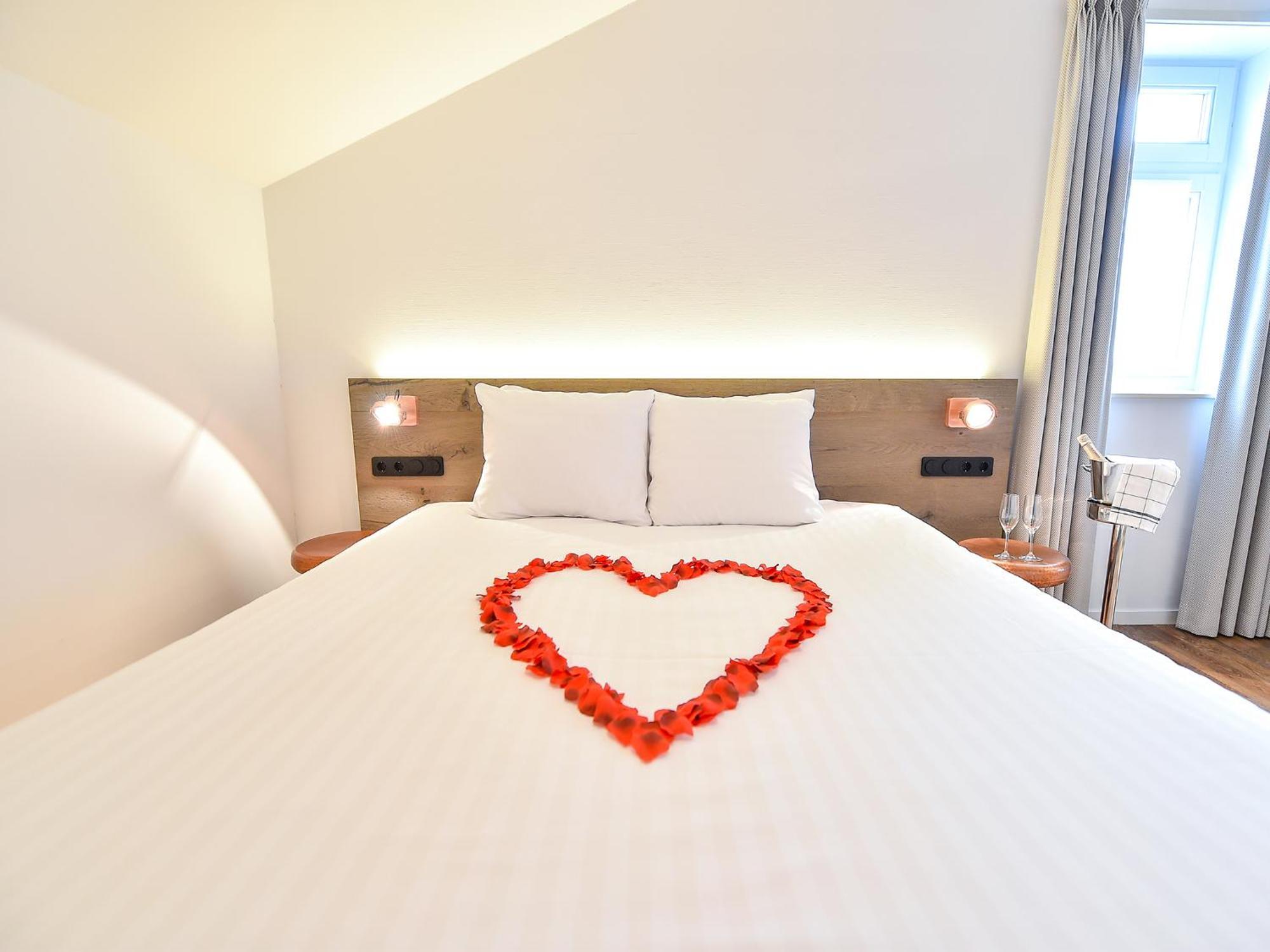 Brasserie-Hotel Antje Van De Statie Weert Eksteriør billede