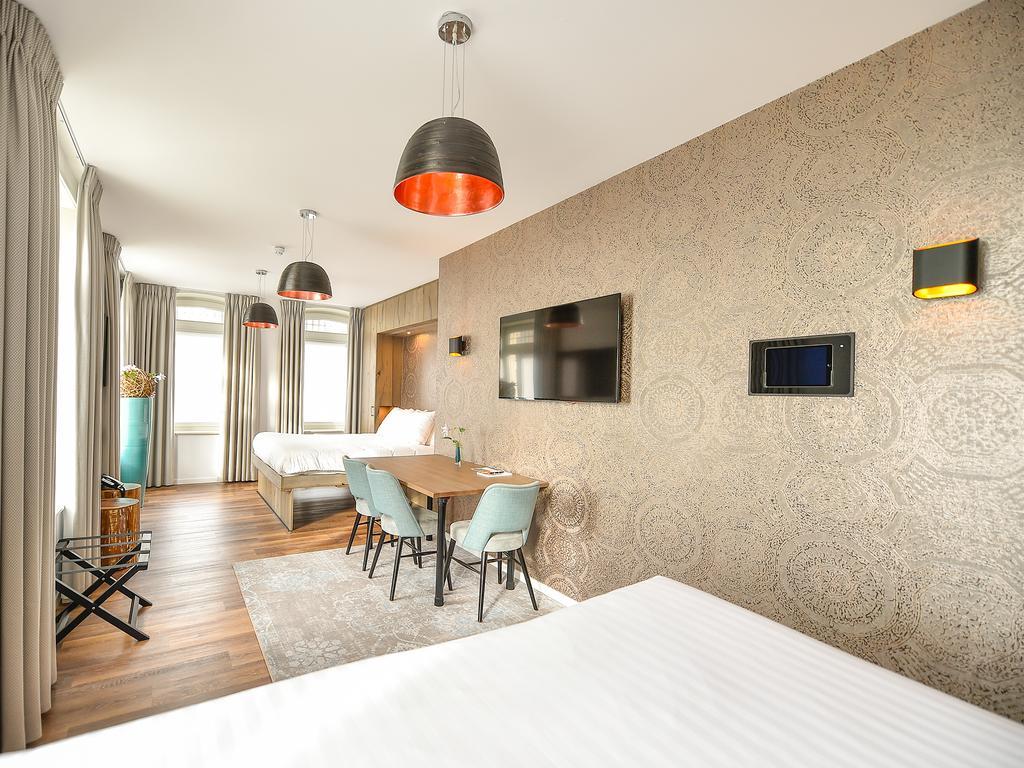 Brasserie-Hotel Antje Van De Statie Weert Eksteriør billede
