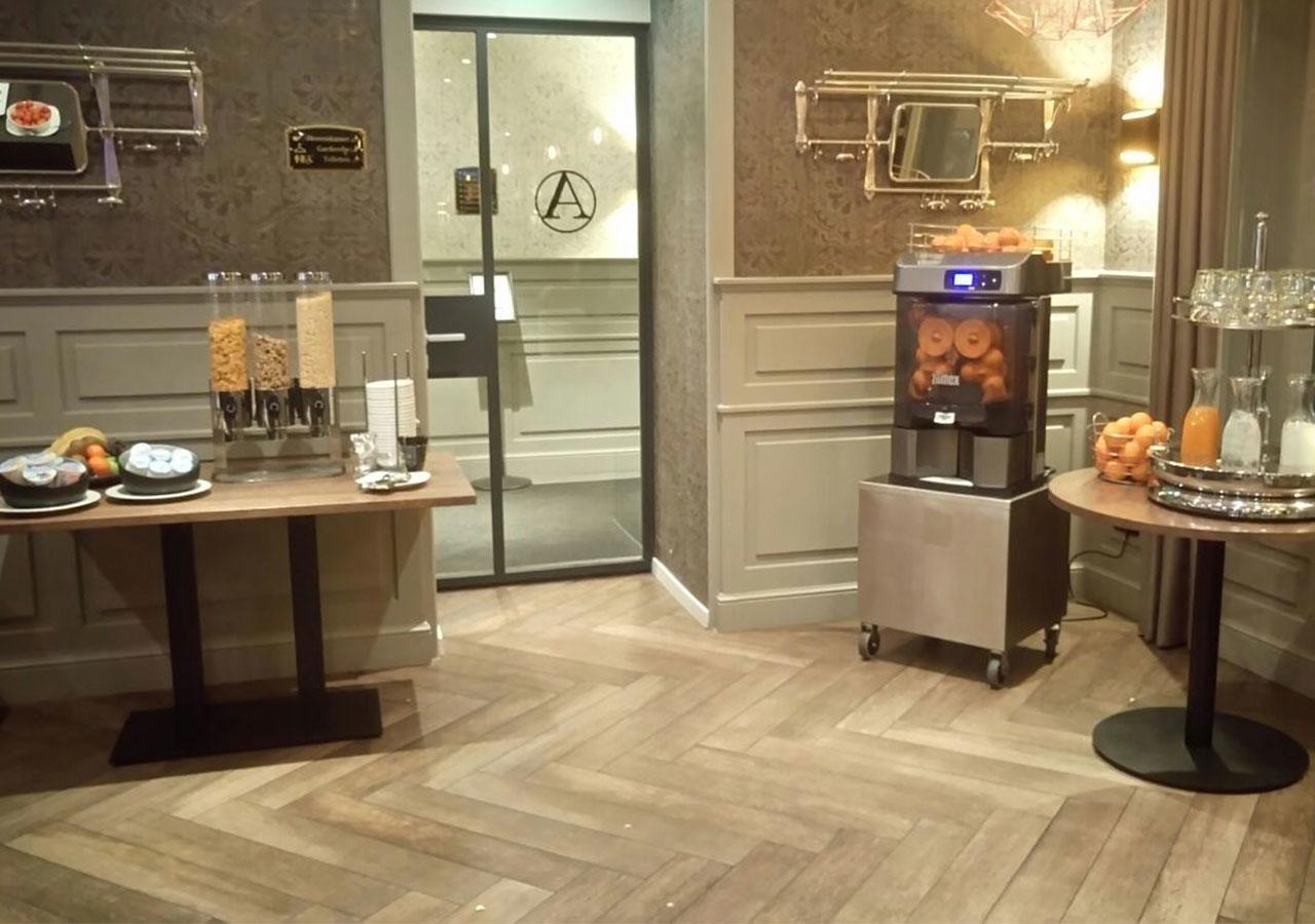 Brasserie-Hotel Antje Van De Statie Weert Eksteriør billede
