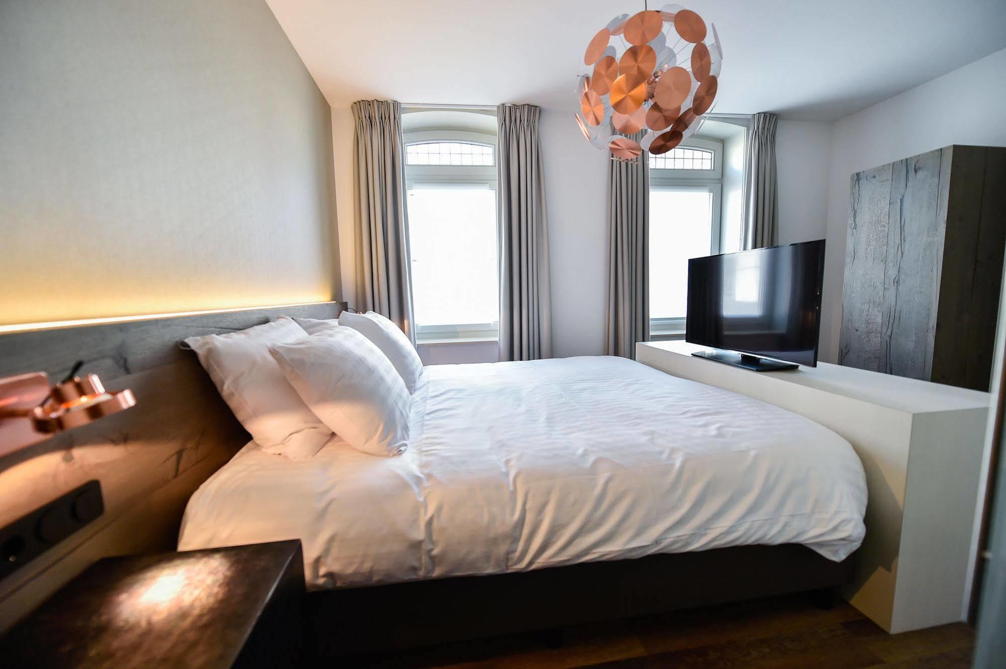 Brasserie-Hotel Antje Van De Statie Weert Eksteriør billede