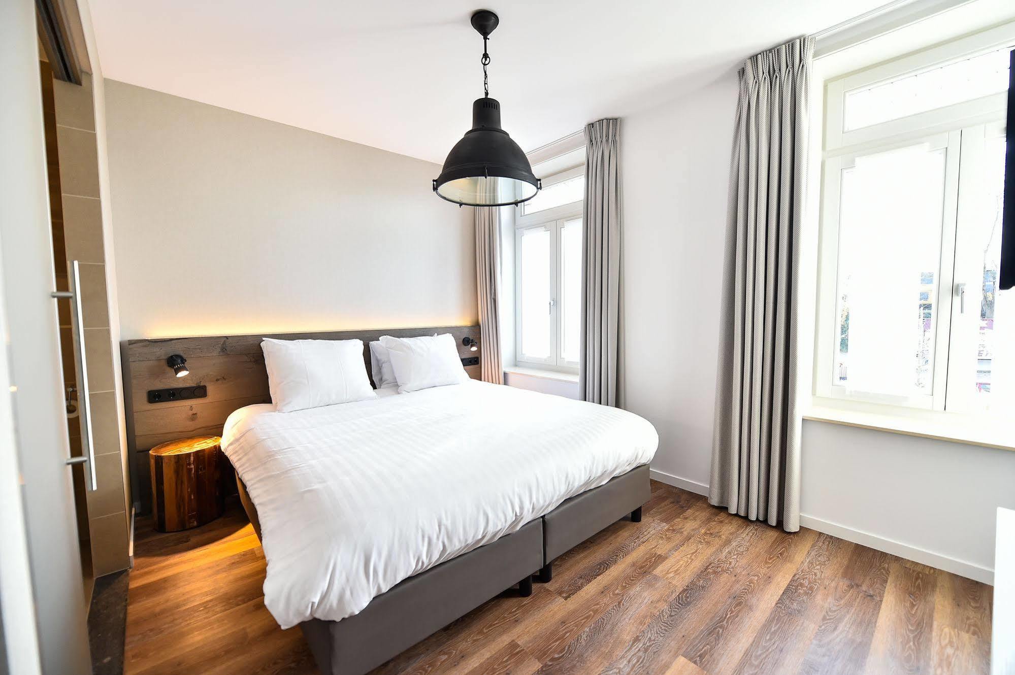 Brasserie-Hotel Antje Van De Statie Weert Eksteriør billede